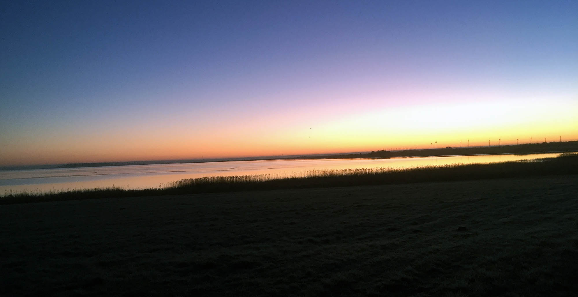 Sonnenaufgang_Fjord_02